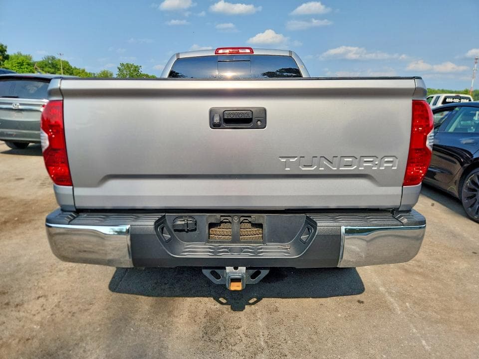 2019 TOYOTA TUNDRA SR5 6