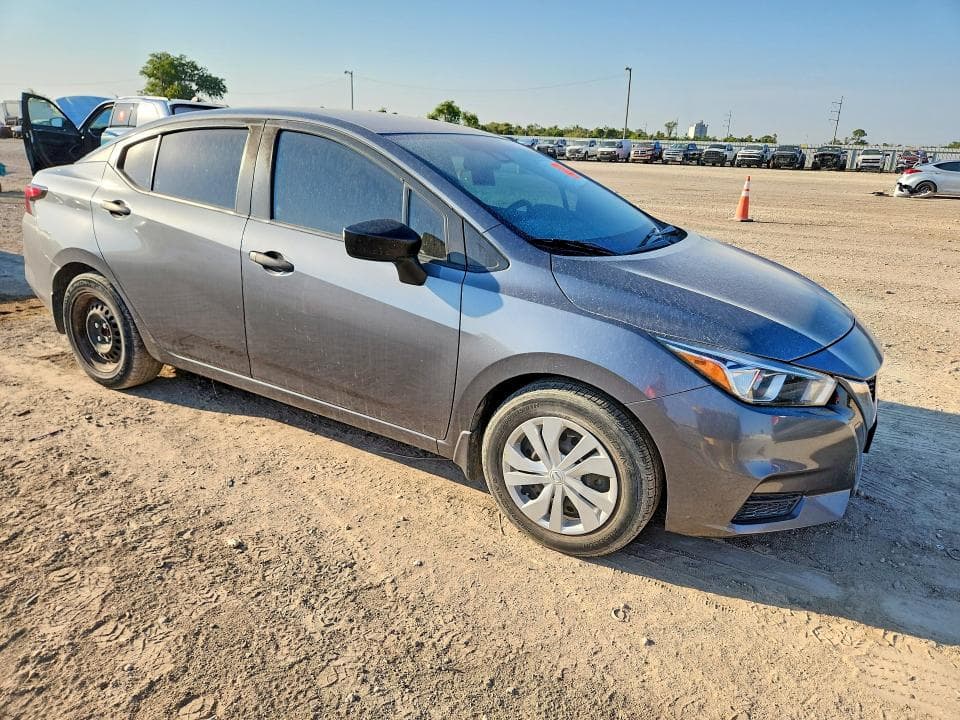 2021 NISSAN VERSA S 4