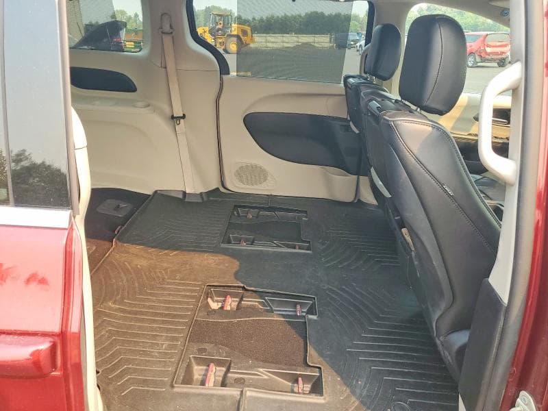 2017 CHRYSLER PACIFICA EHYBRID PLATINUM 11