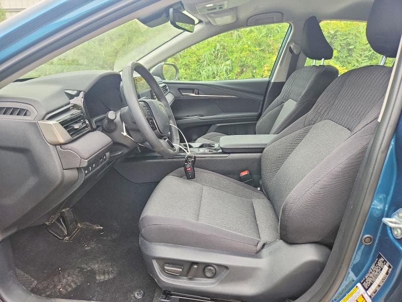 2025 TOYOTA CAMRY LE 7