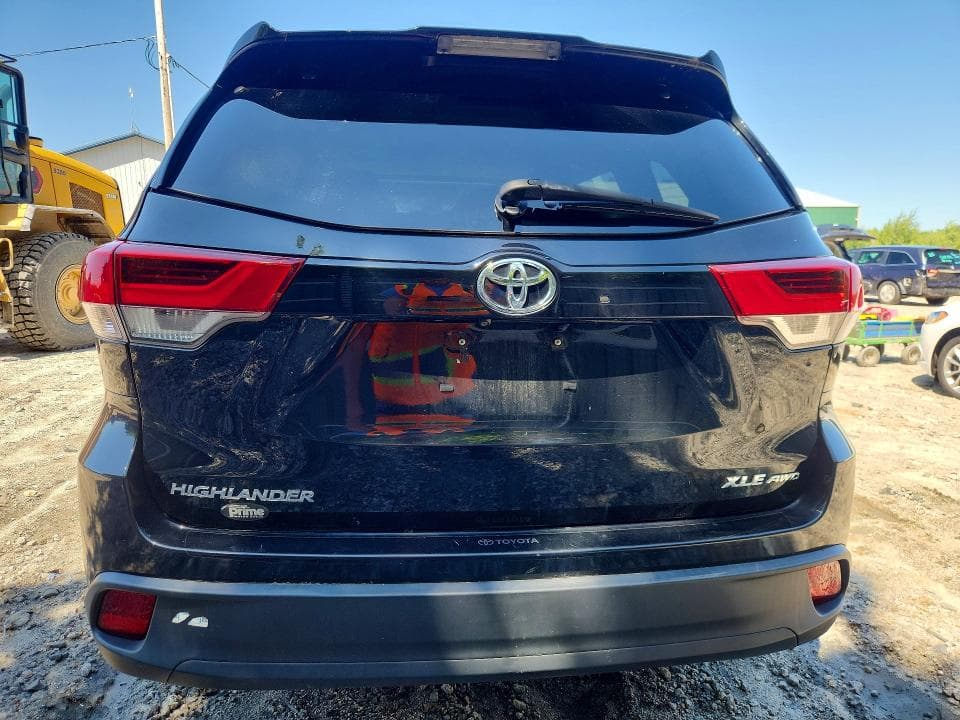2018 TOYOTA HIGHLANDER XLE 6