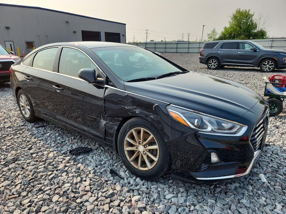 2018 HYUNDAI SONATA SE 4
