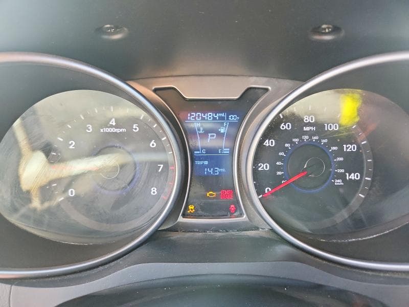 2017 HYUNDAI VELOSTER BASE 9