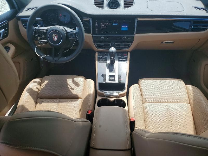 2025 PORSCHE MACAN S 8