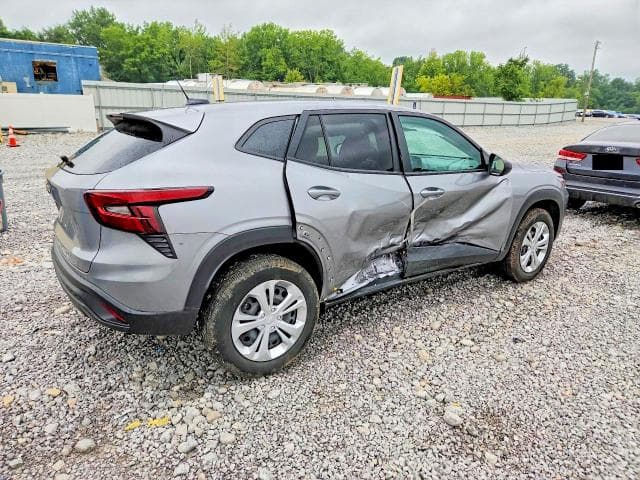 2024 CHEVROLET TRAX LS 3
