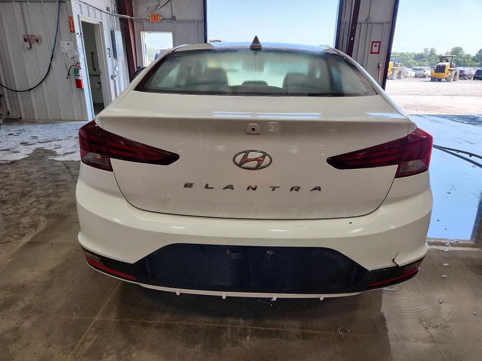 2020 HYUNDAI ELANTRA SEL 6