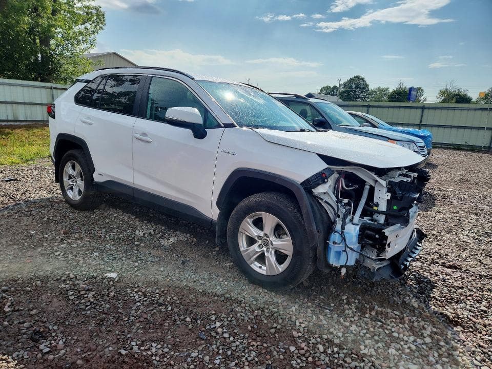2021 TOYOTA RAV4 XLE 4