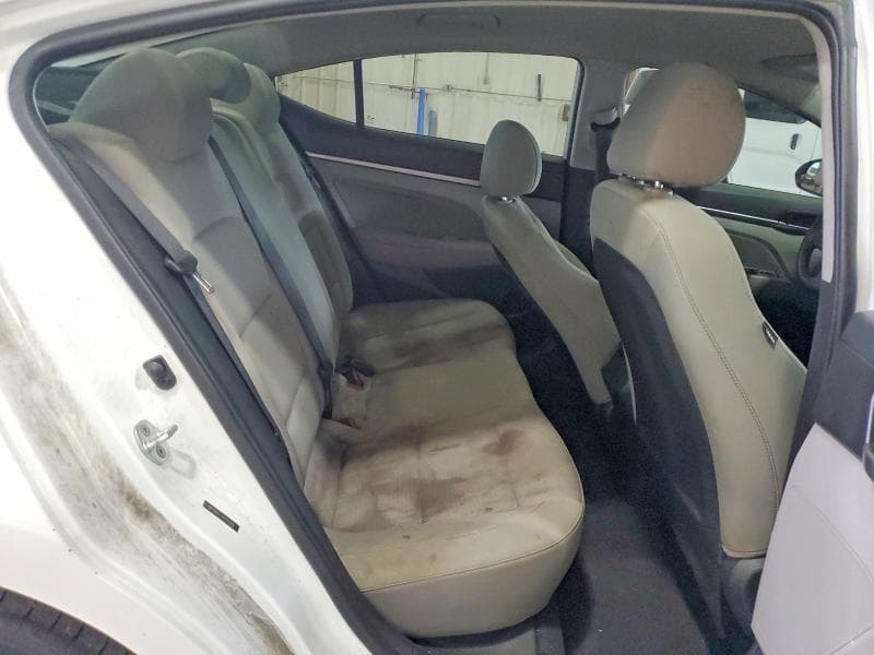 2017 HYUNDAI ELANTRA SE 10