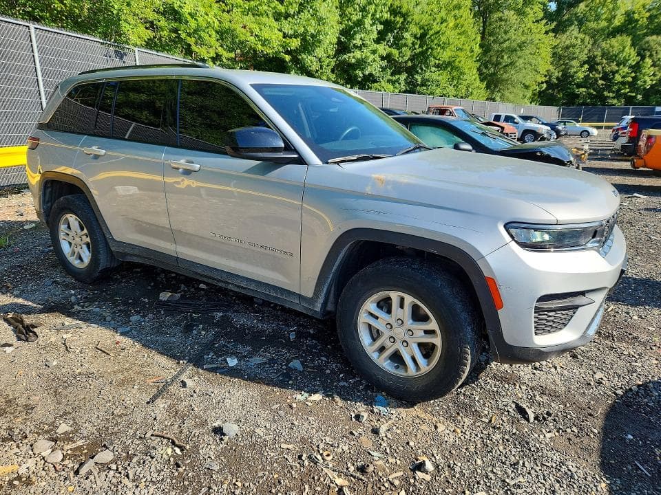 2023 JEEP GRAND CHEROKEE LAREDO 4