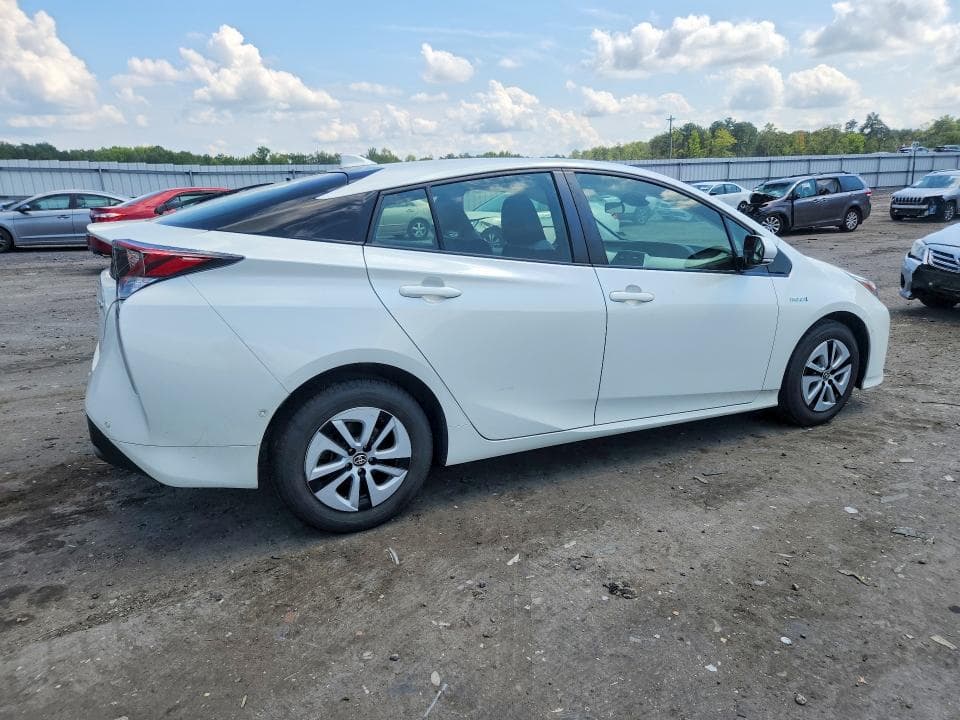 2018 TOYOTA PRIUS THREE 3