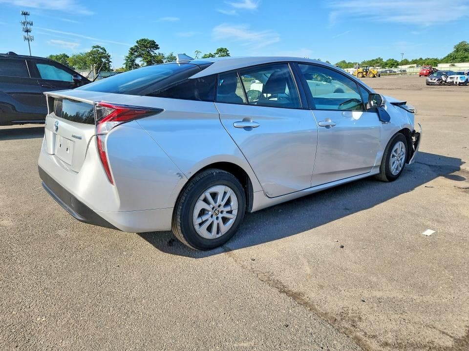 2018 TOYOTA PRIUS ONE 3