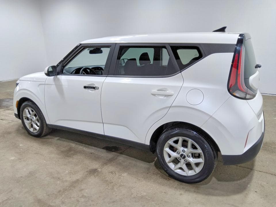2023 KIA SOUL LX 2