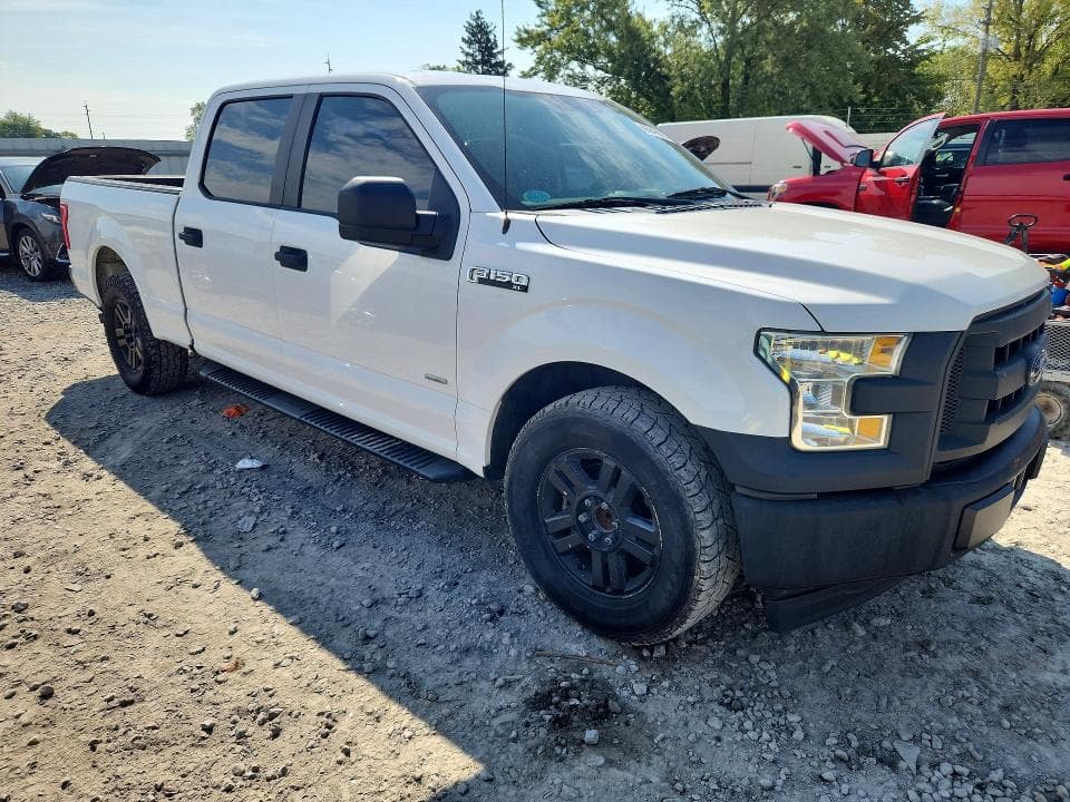 2017 FORD F150 SUPERCREW 4