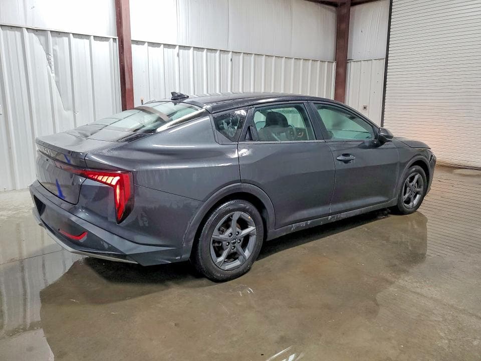 2025 KIA K4 LXS 3