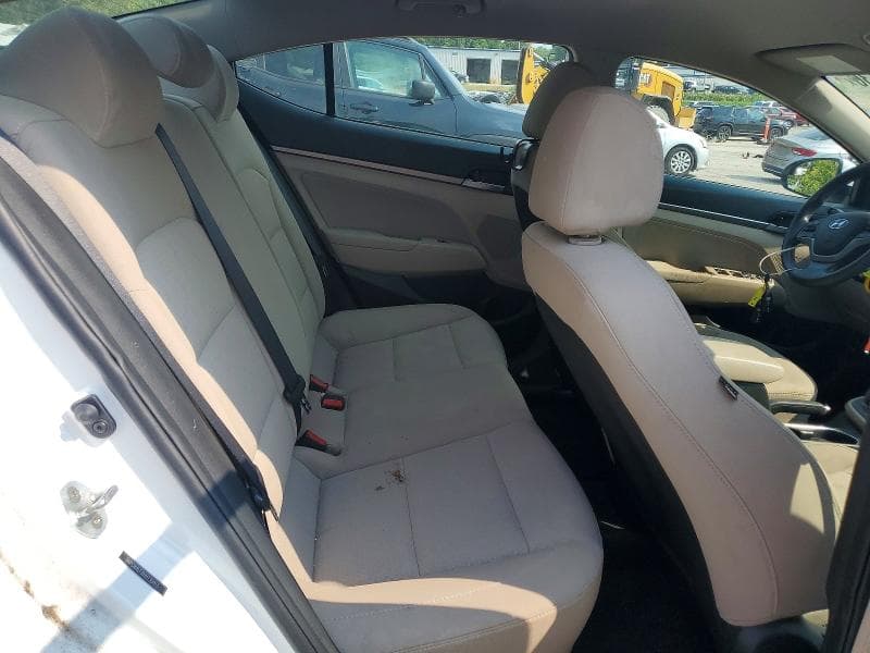 2017 HYUNDAI ELANTRA SE 10