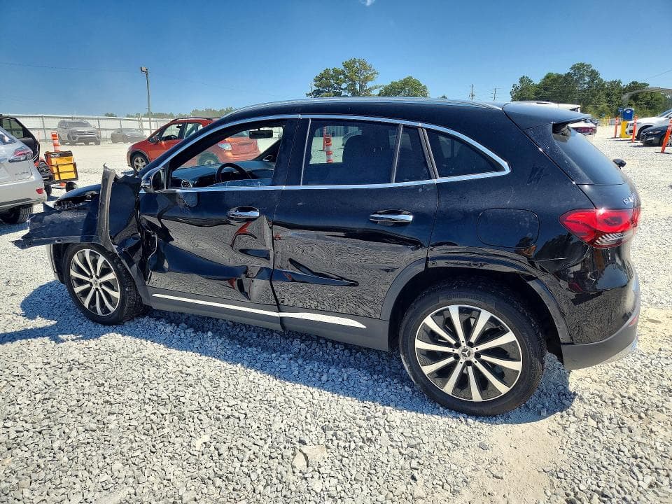 2023 MERCEDES-BENZ GLA 250 2