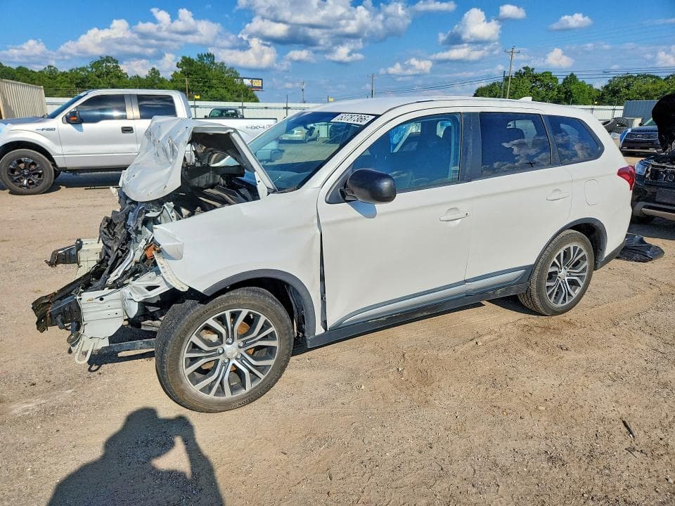 2017 MITSUBISHI OUTLANDER ES
