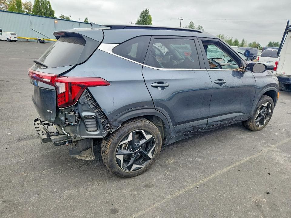 2024 KIA SELTOS EX 3