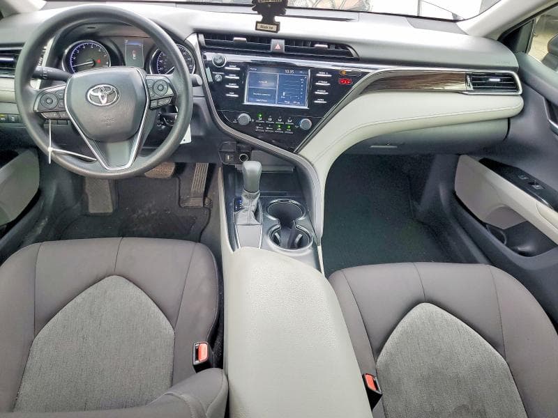 2019 TOYOTA CAMRY LE 8
