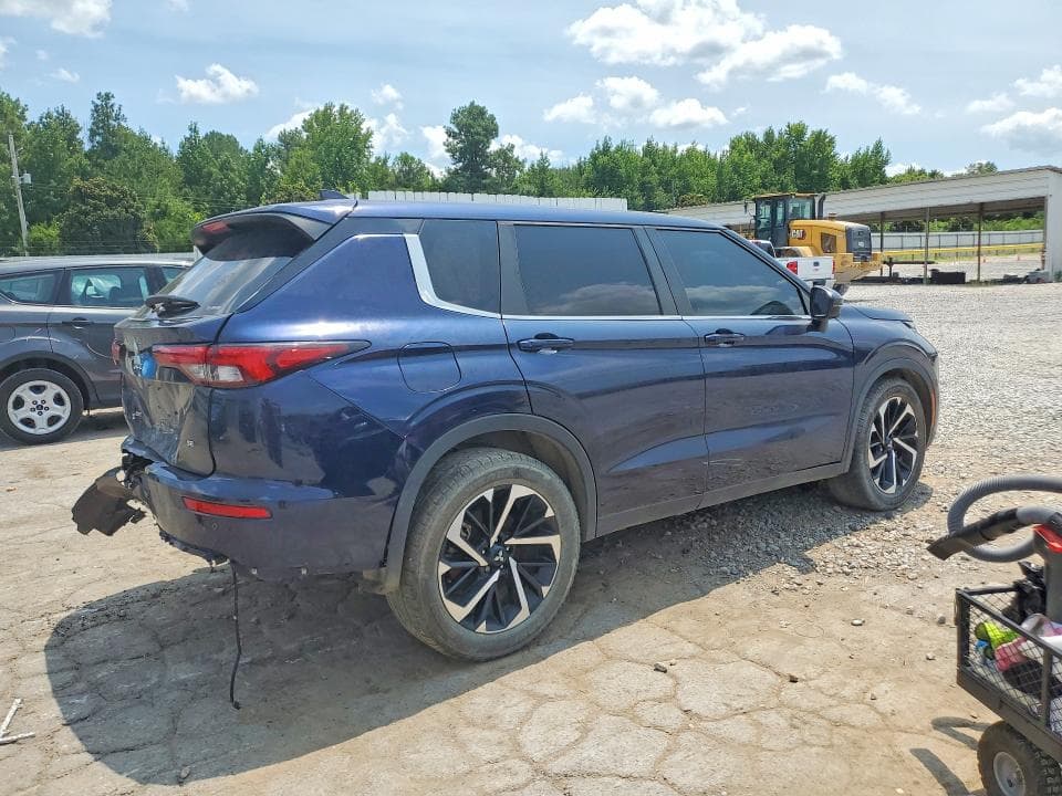 2022 MITSUBISHI OUTLANDER SE 3