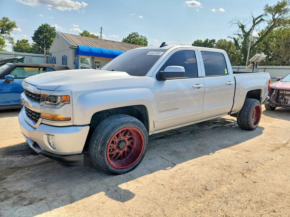2018 CHEVROLET SILVERADO K1500 LT - 1