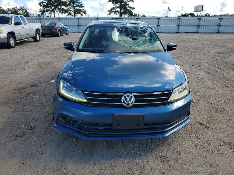 2017 VOLKSWAGEN JETTA SE 5