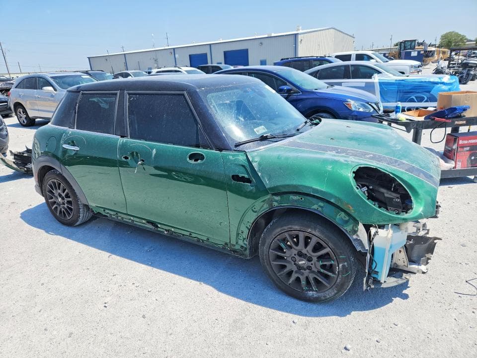 2022 MINI COOPER 4
