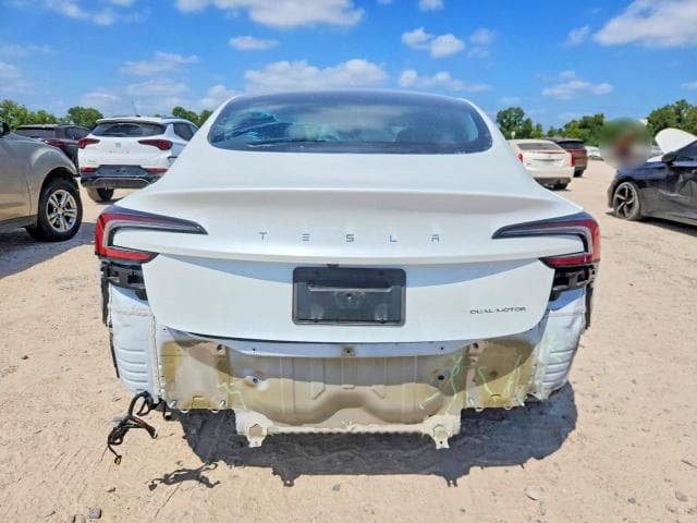 2024 TESLA MODEL 3 6