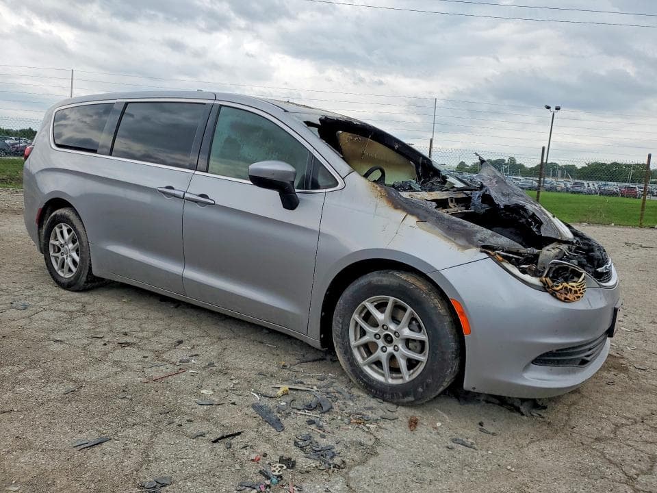 2017 CHRYSLER PACIFICA LX 4