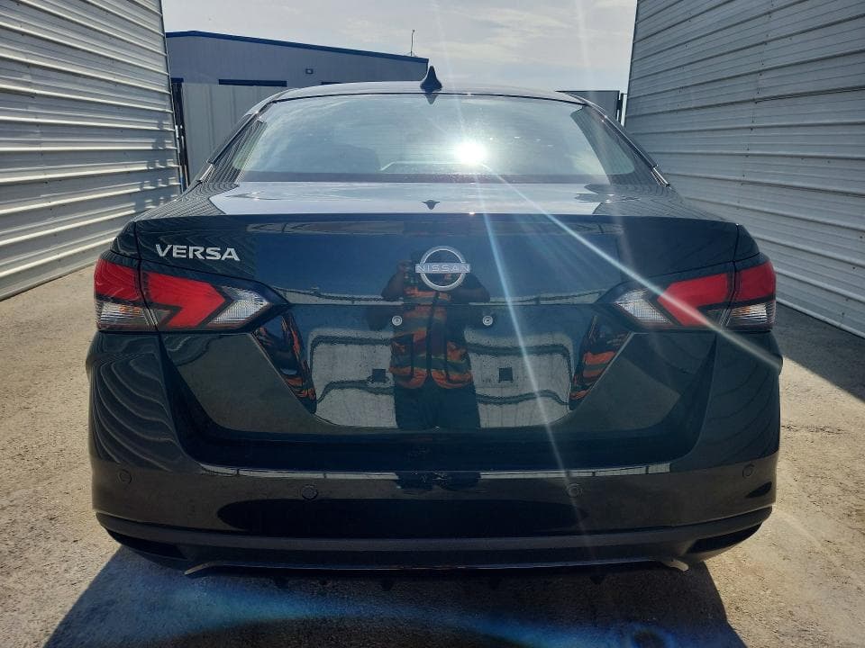 2025 NISSAN VERSA SV 6
