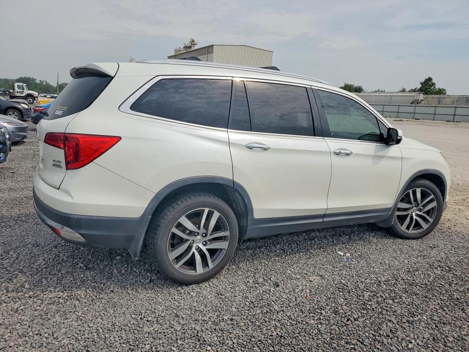 2017 HONDA PILOT ELITE 3