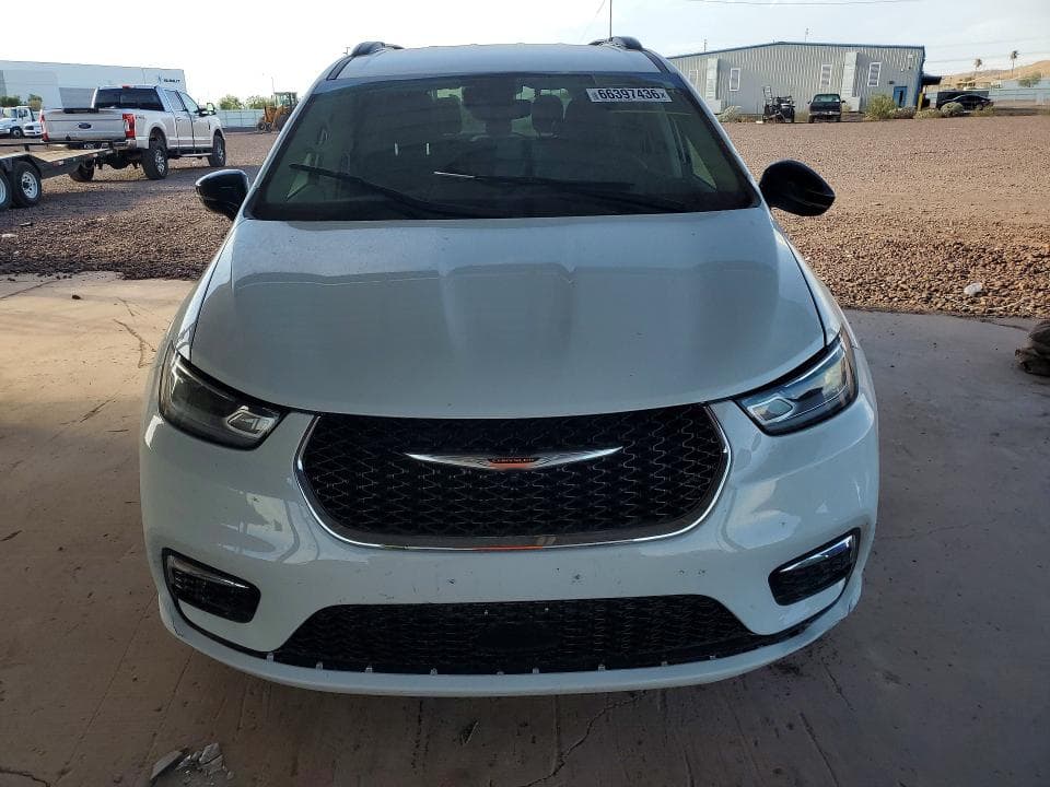 2024 CHRYSLER PACIFICA TOURING L 5