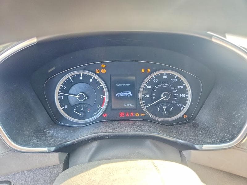 2019 HYUNDAI SANTA FE SE 9