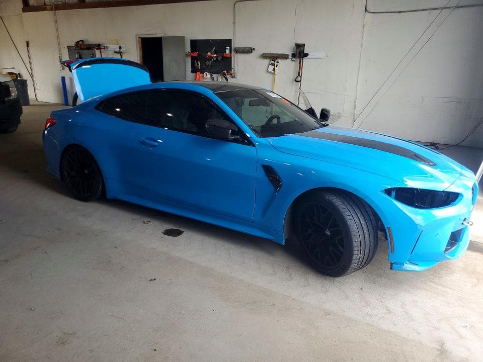 2025 BMW M4 CS 4