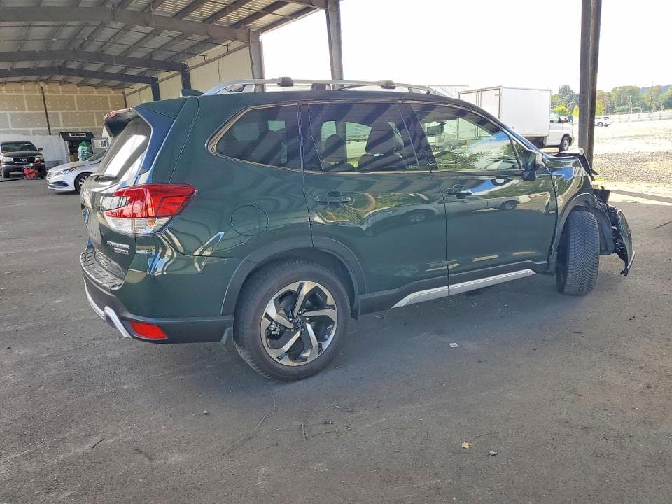 2023 SUBARU FORESTER TOURING 3