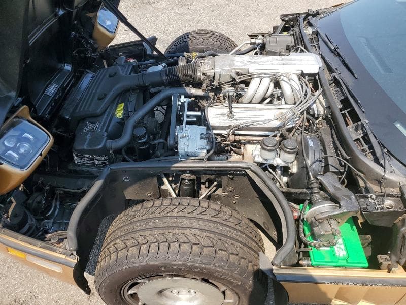 1985 CHEVROLET CORVETTE 11