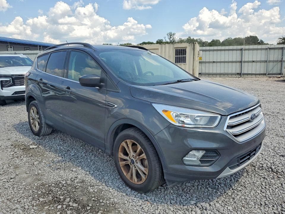 2018 FORD ESCAPE SE 4