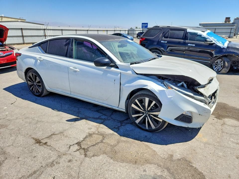 2019 NISSAN ALTIMA SR 4