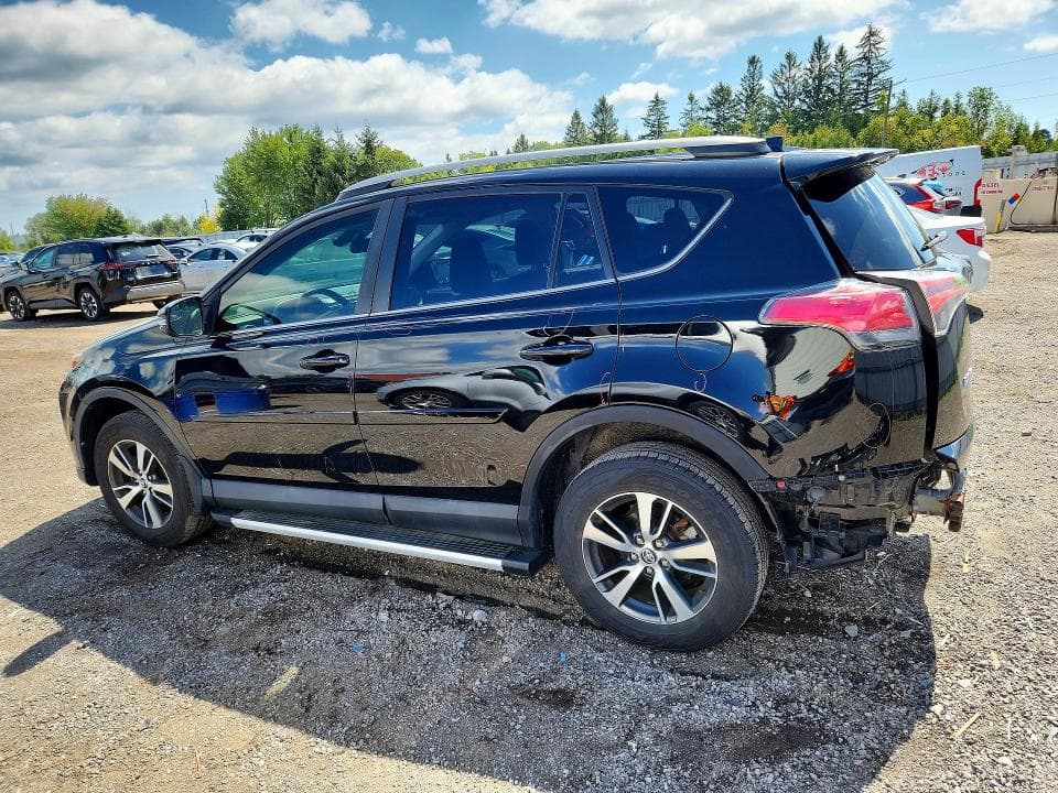 2018 TOYOTA RAV4 LE 2