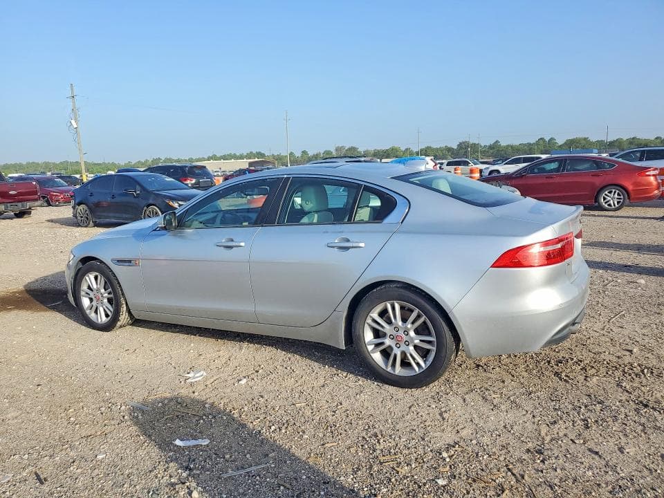 2017 JAGUAR XE PREMIUM 2