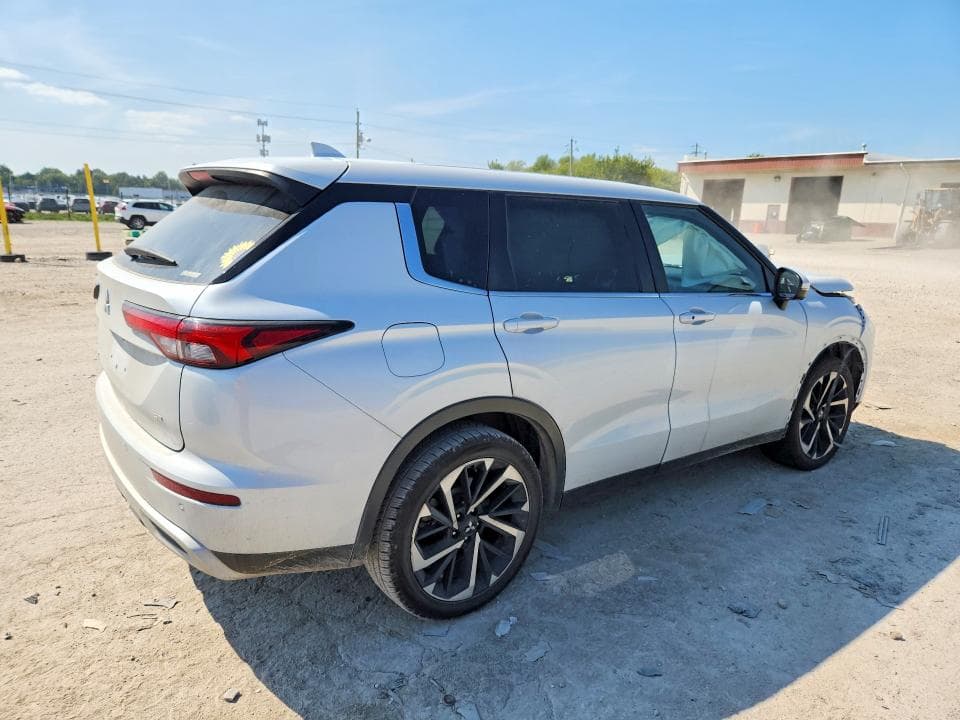 2022 MITSUBISHI OUTLANDER SE 3