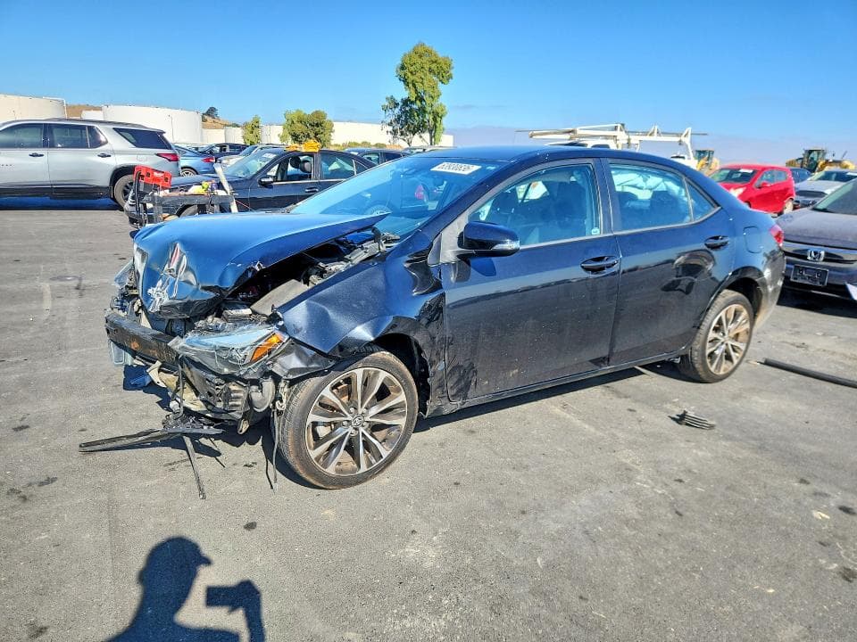 2017 TOYOTA COROLLA SE - 1