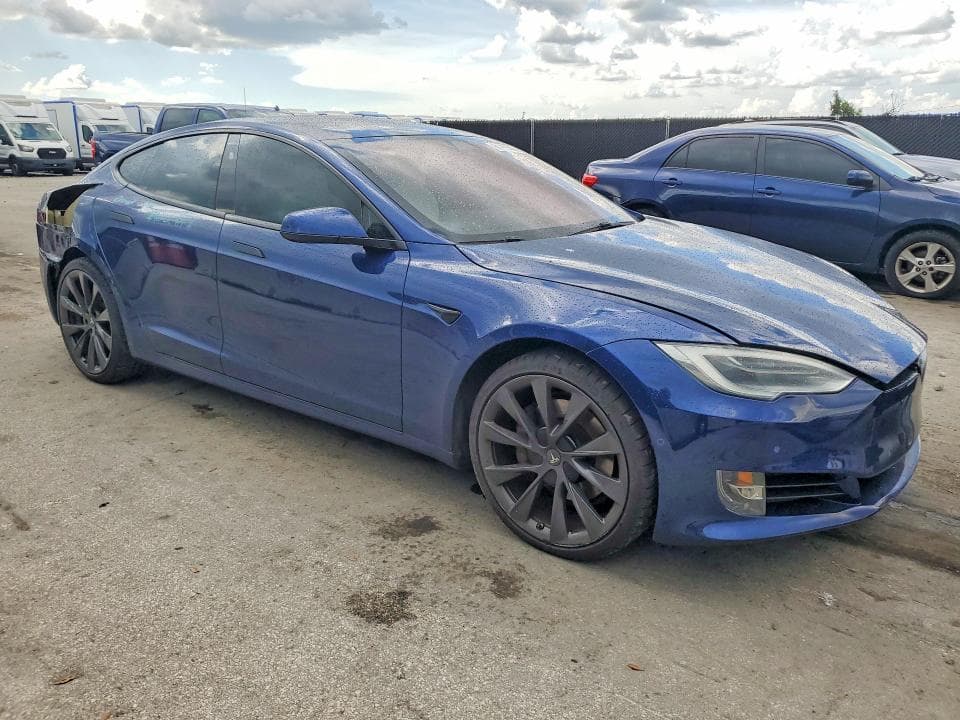 2017 TESLA MODEL S 4