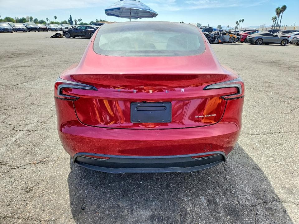 2025 TESLA MODEL 3 6