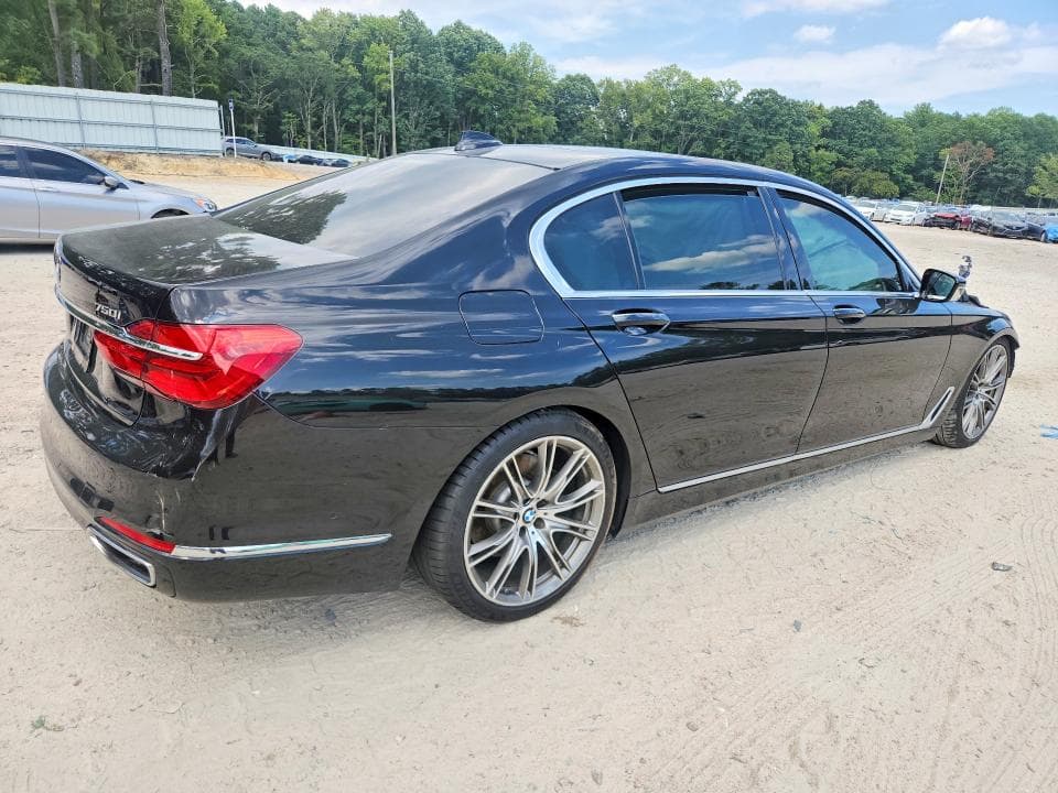 2017 BMW 750 XI 3