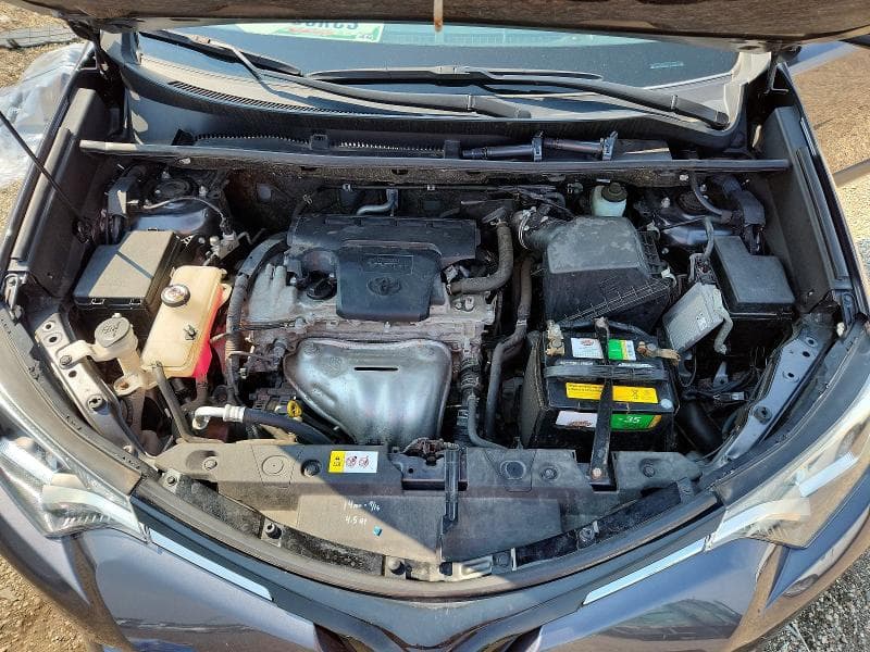 2017 TOYOTA RAV4 XLE 11