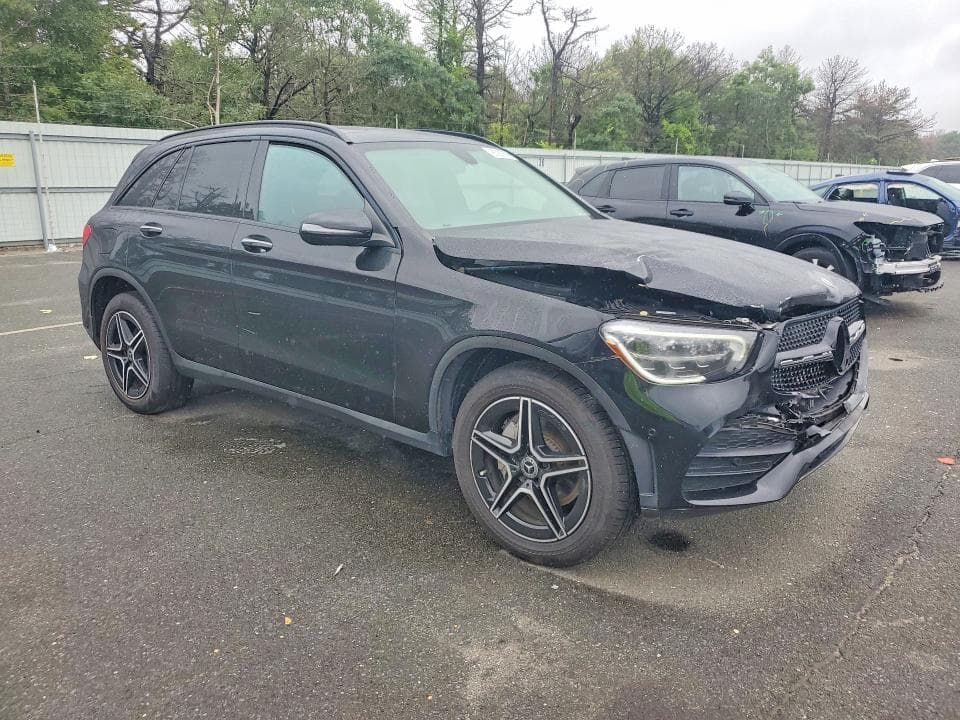 2021 MERCEDES-BENZ GLC 300 4MATIC 4