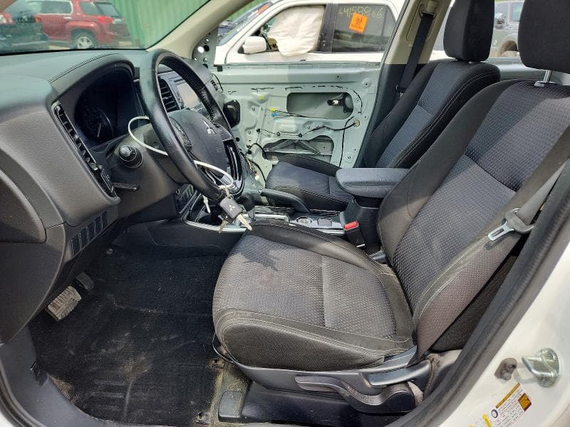 2017 MITSUBISHI OUTLANDER ES 7