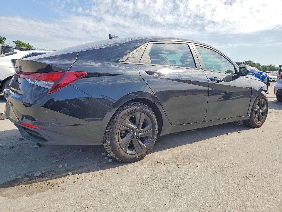 2021 HYUNDAI ELANTRA SEL 3