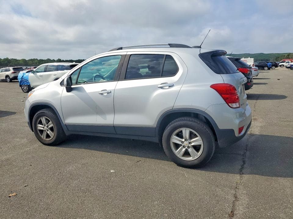 2021 CHEVROLET TRAX 1LT 2